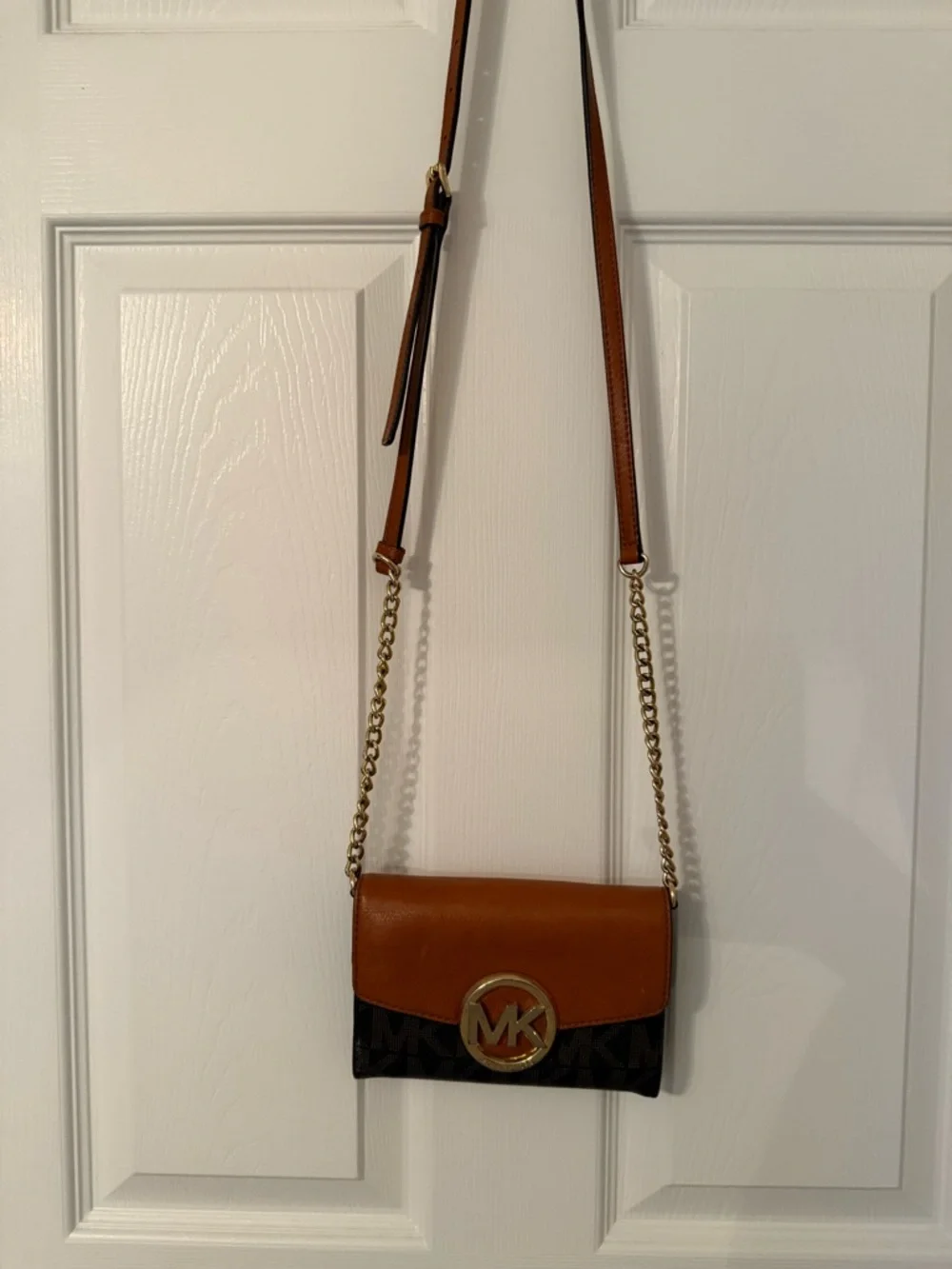 Michael Kors compact michael